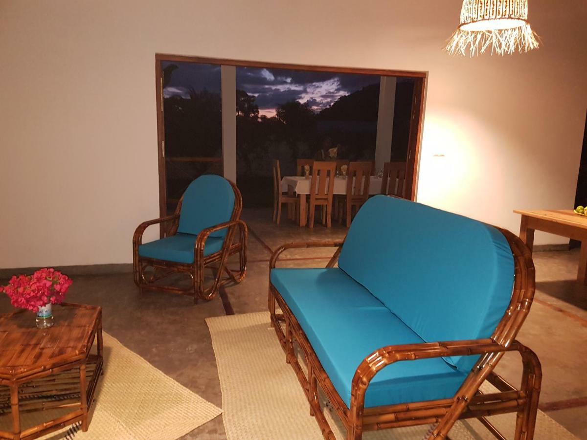 Les Hibiscus Vila Ambondrona  Exterior foto